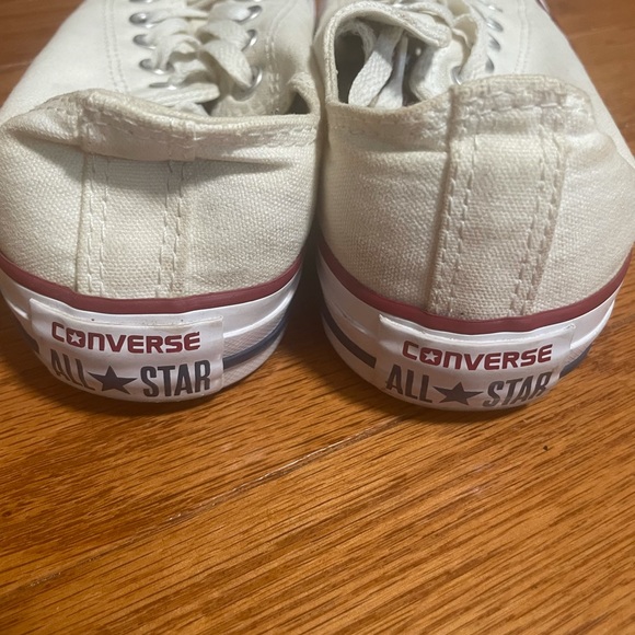 low converse - Picture 3 of 5